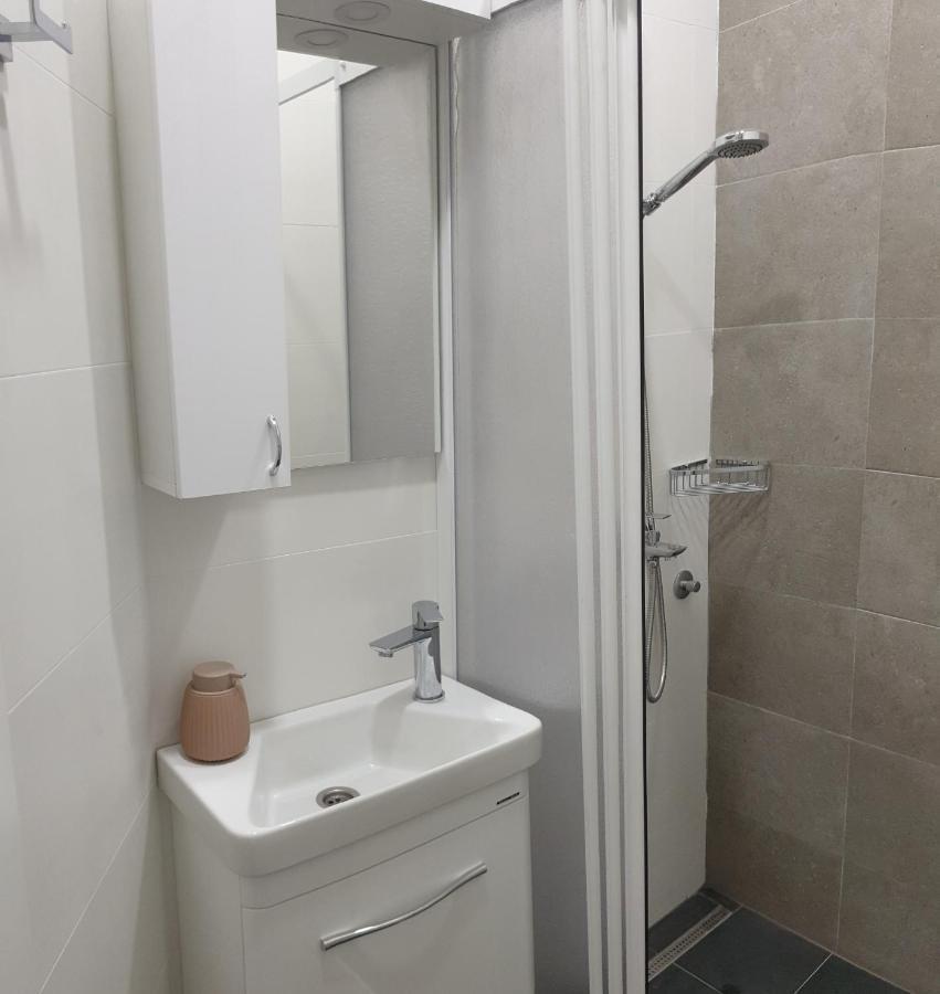 Lovely Private Flats Free Parking Novi Sad Exterior photo
