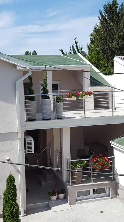 Lovely Private Flats Free Parking Novi Sad Exterior photo