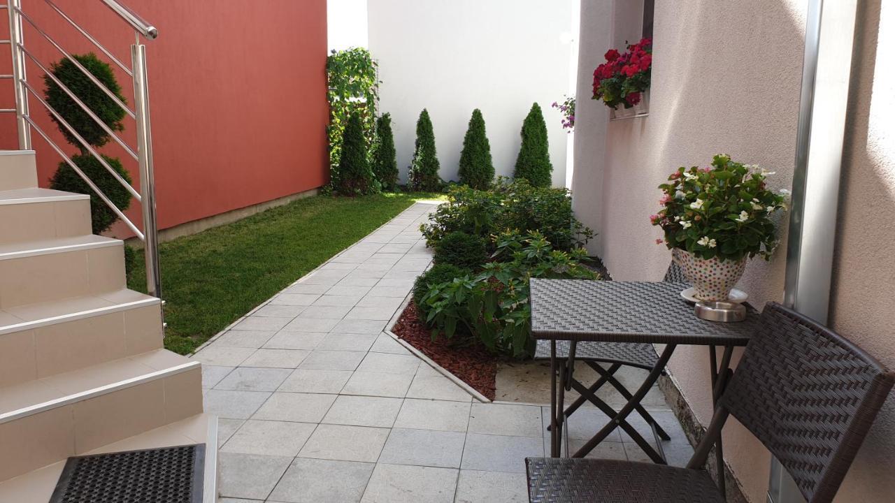 Lovely Private Flats Free Parking Novi Sad Exterior photo