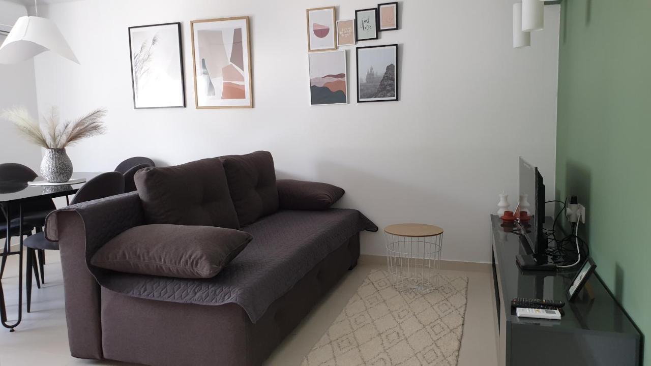 Lovely Private Flats Free Parking Novi Sad Exterior photo